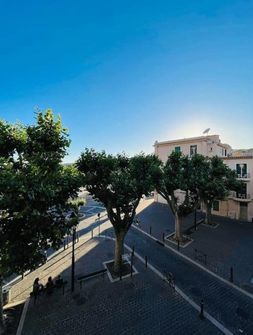 So'Conciergerie -Studio Situe Dans Le Centre Ville Cassis Exterior foto